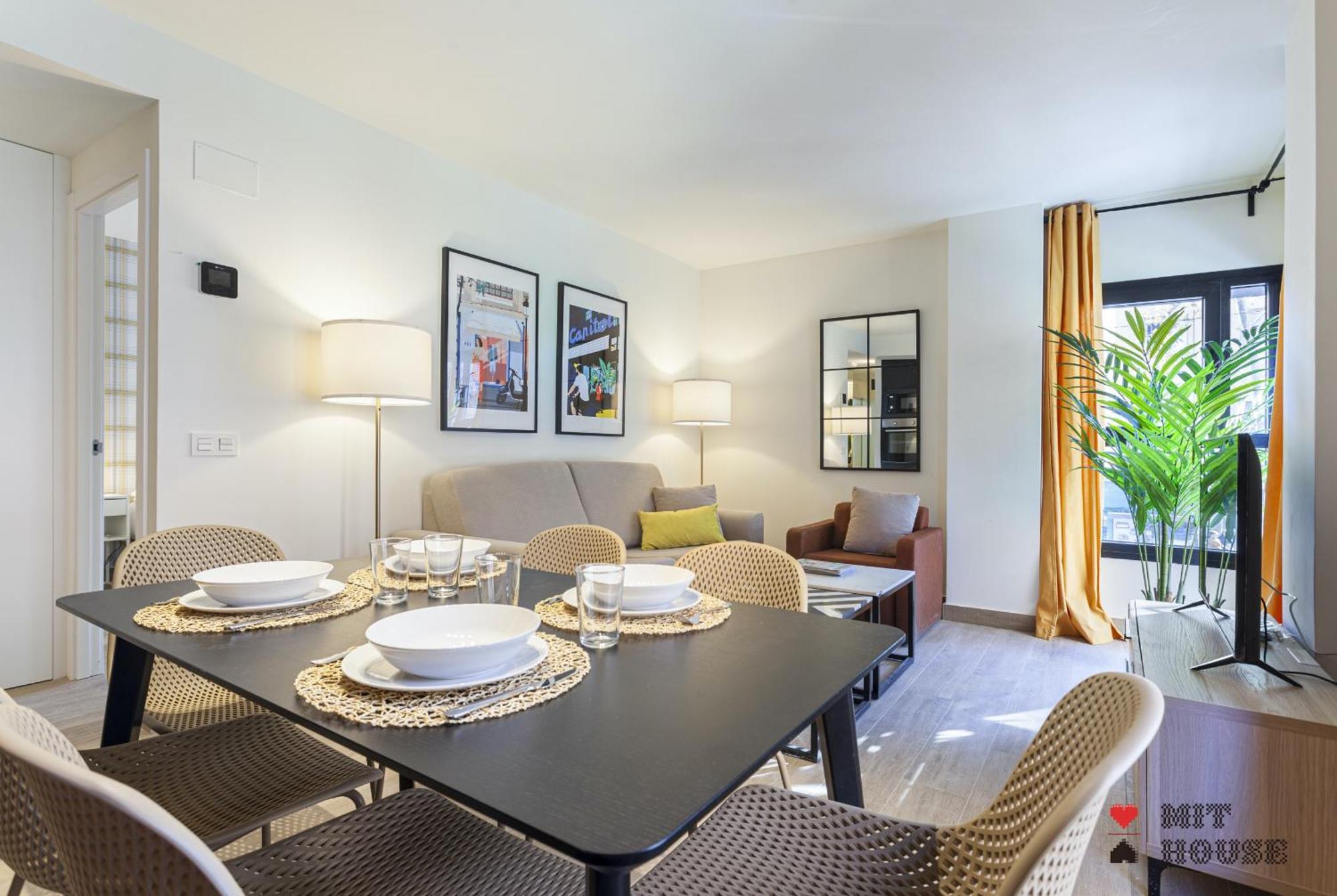 Antonio Lopez En Madrid Apartment Luaran gambar
