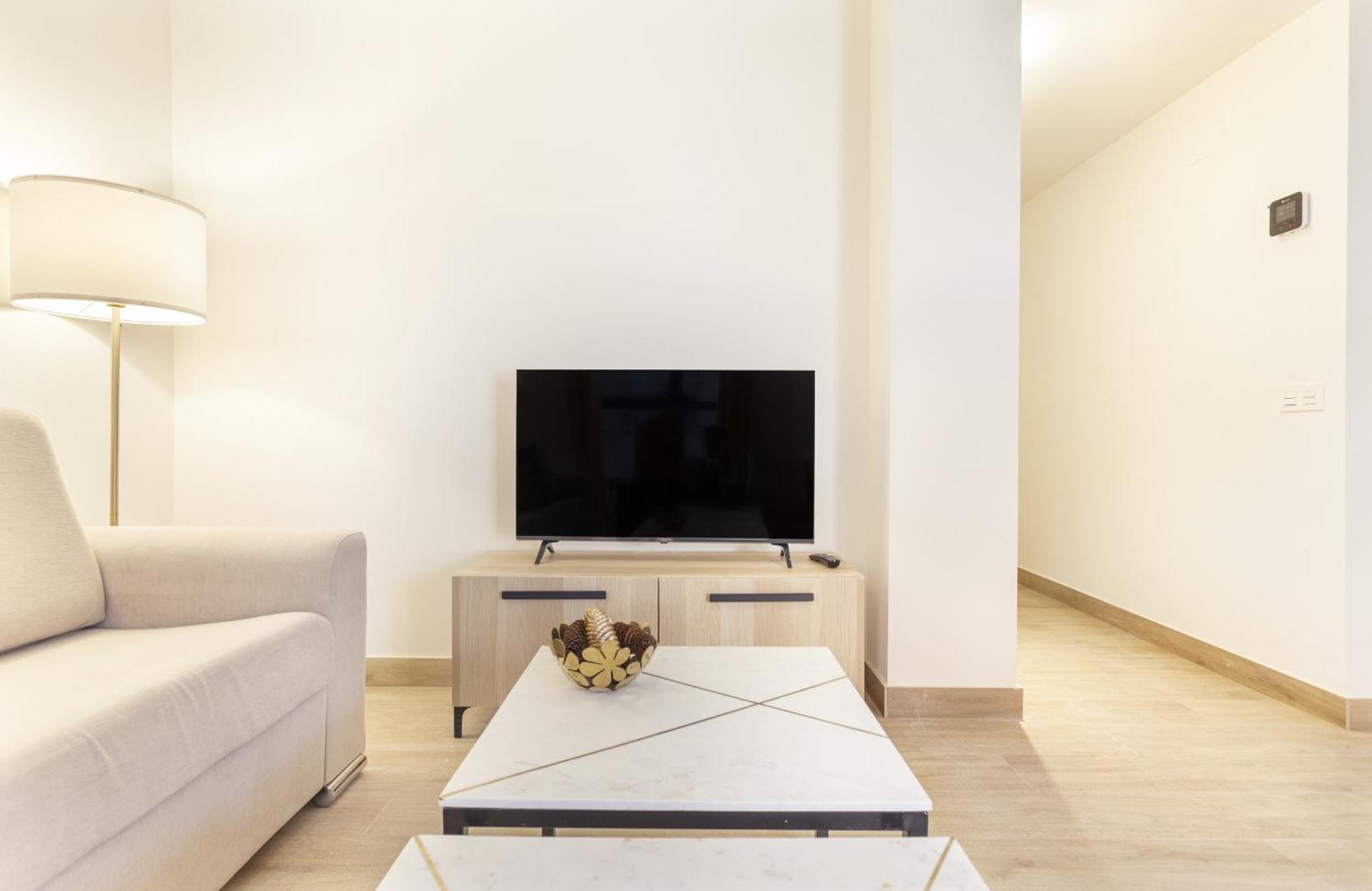 Antonio Lopez En Madrid Apartment Luaran gambar