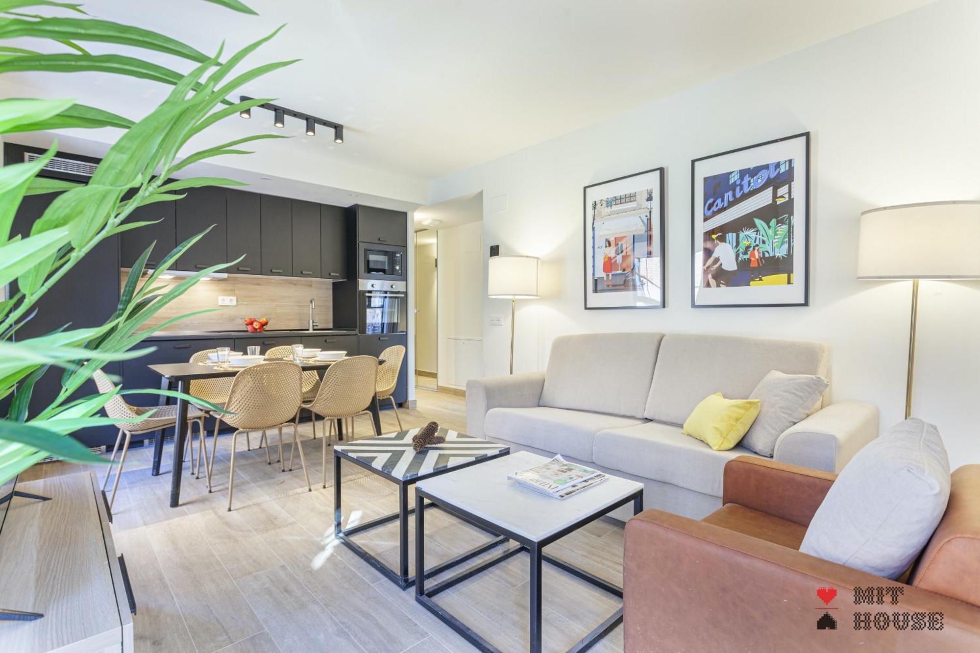 Antonio Lopez En Madrid Apartment Luaran gambar