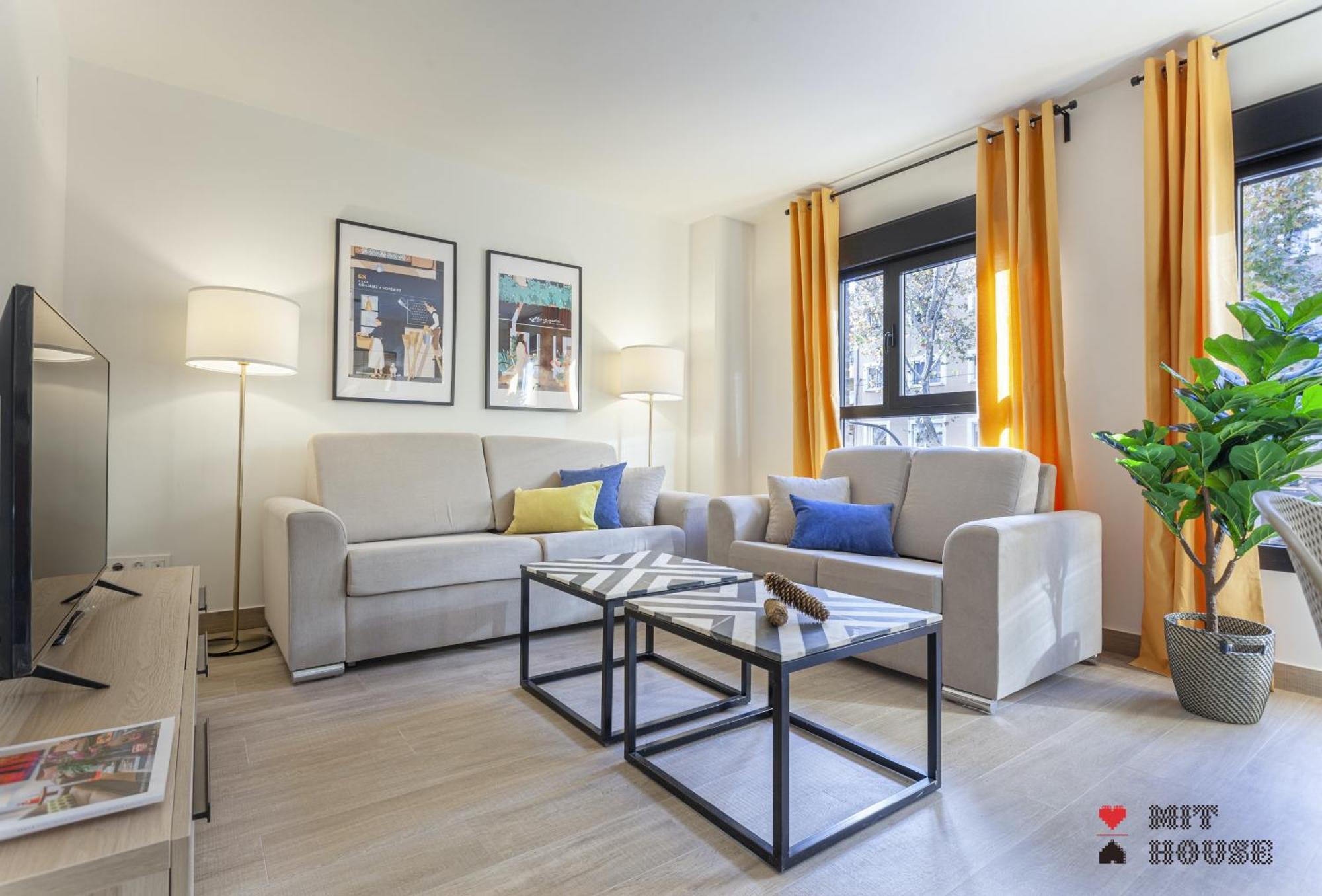 Antonio Lopez En Madrid Apartment Luaran gambar