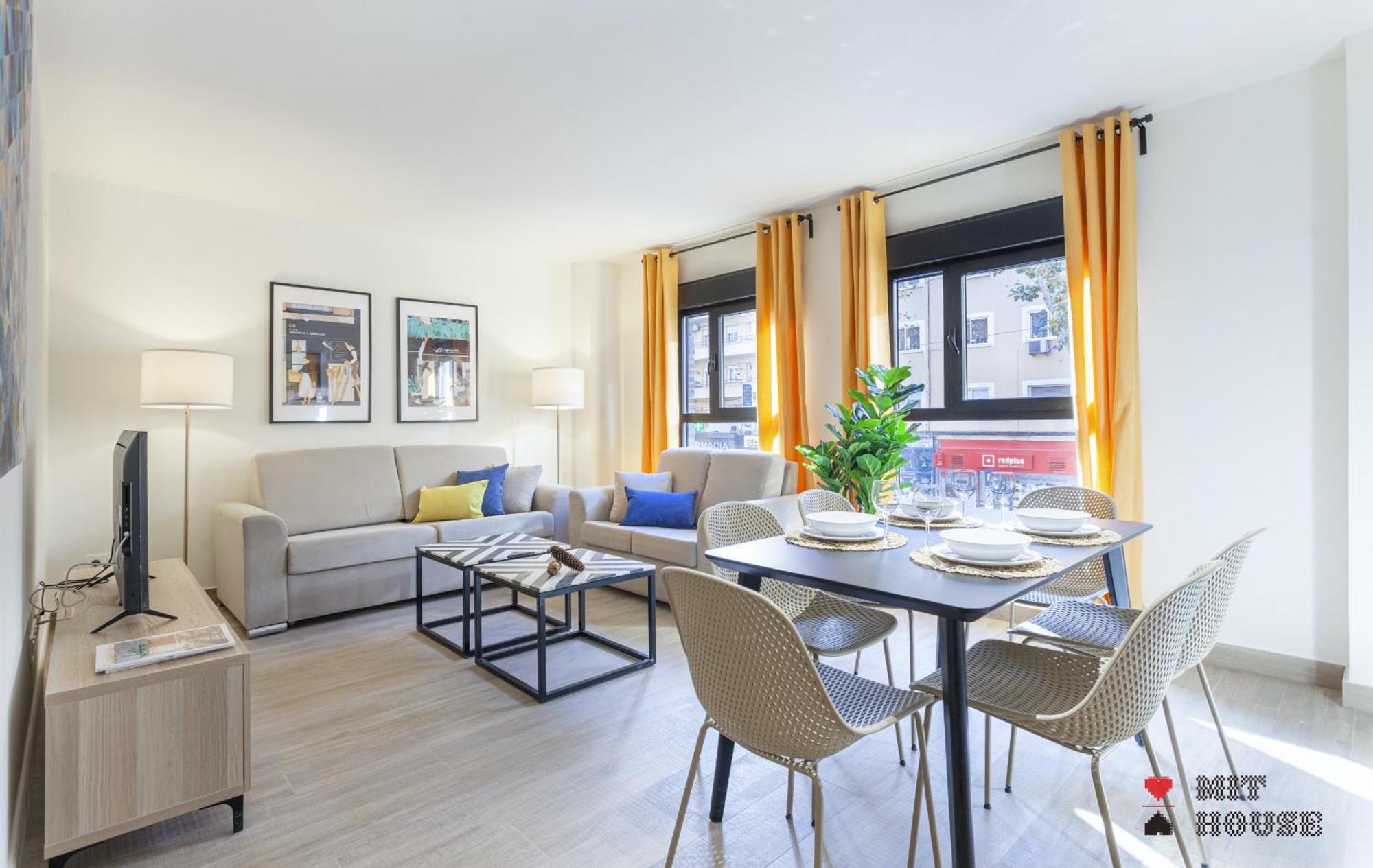 Antonio Lopez En Madrid Apartment Luaran gambar